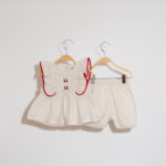 Macacão bordado cereja